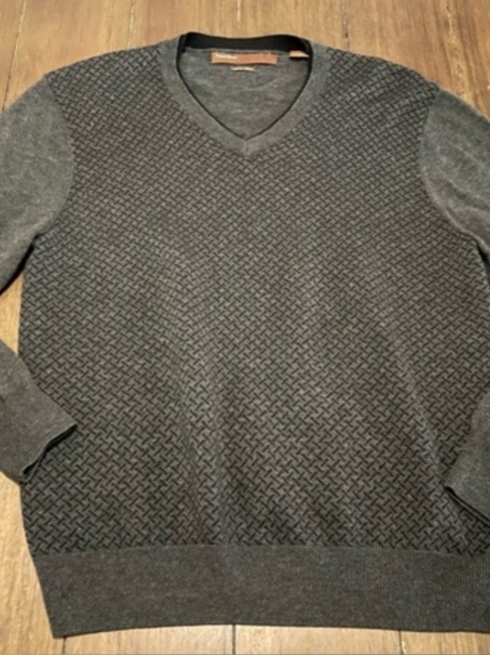 Perry Ellis Men's Charcoal Merino Wool Blend Textured V-Neck Sweater XL